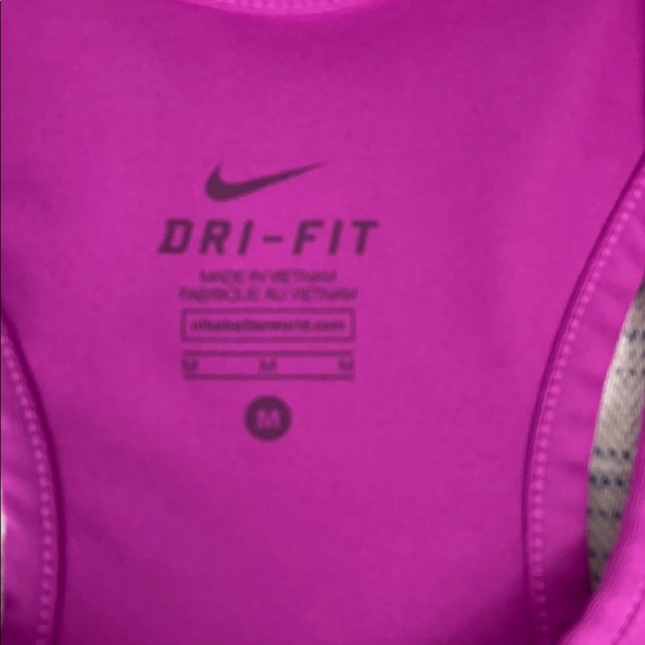 Nike Dri-Fit racerback tank size Medium - Picture 3 of 4